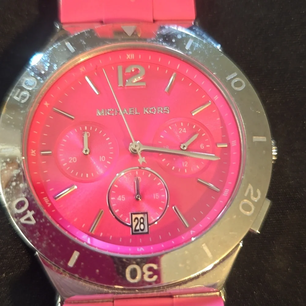 Michael Kors eye catching